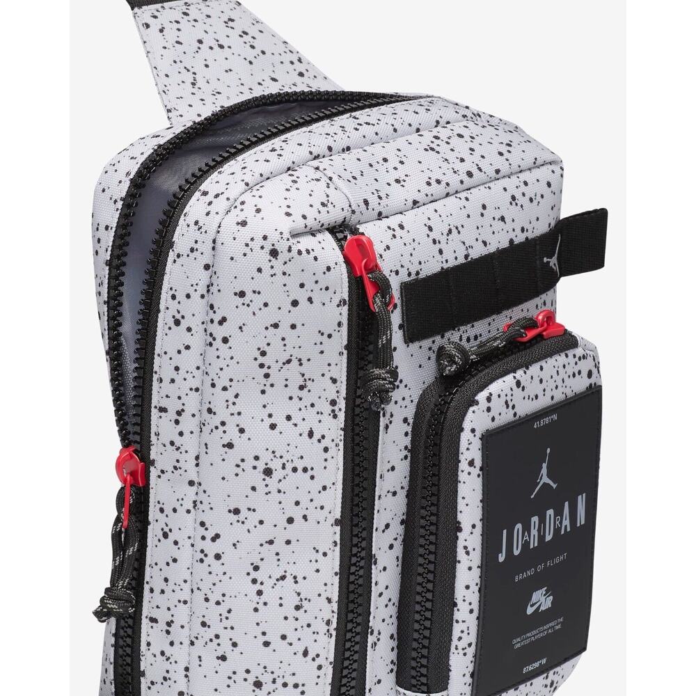 Air Jordan Hesi Crossbody Bag 3L Unisex Sling Bag Cement Grey MA0839 G0W NWT - Picture 4 of 6